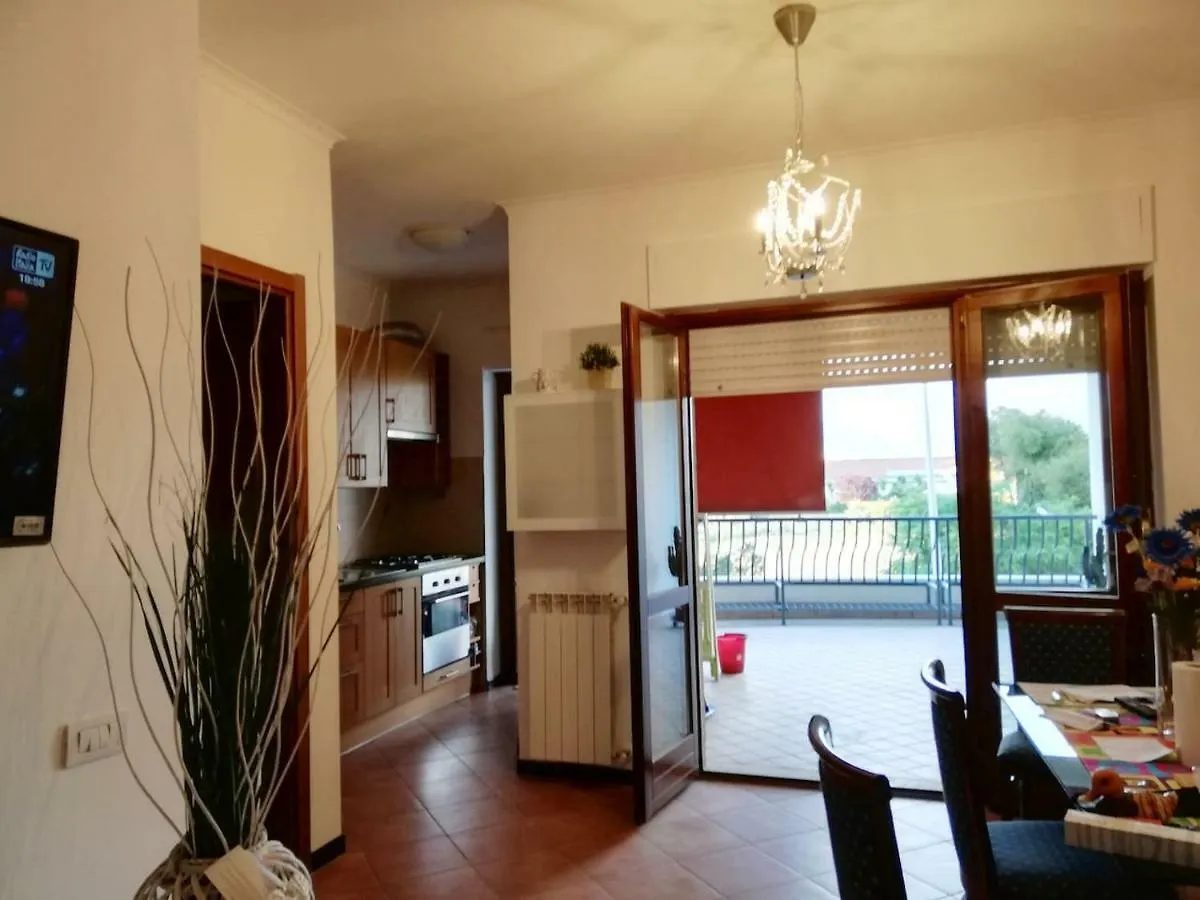 Lucrezia Romana Apartment New - Cinecitta-Capannelle Italië